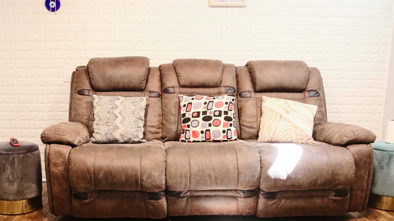 Photo of Livingroom in West Deane Park