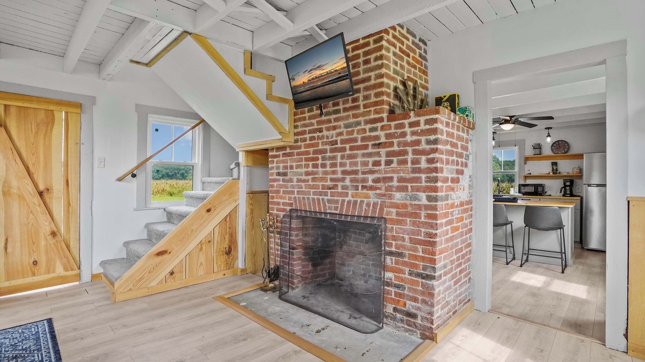 Photo of Others in Locustville