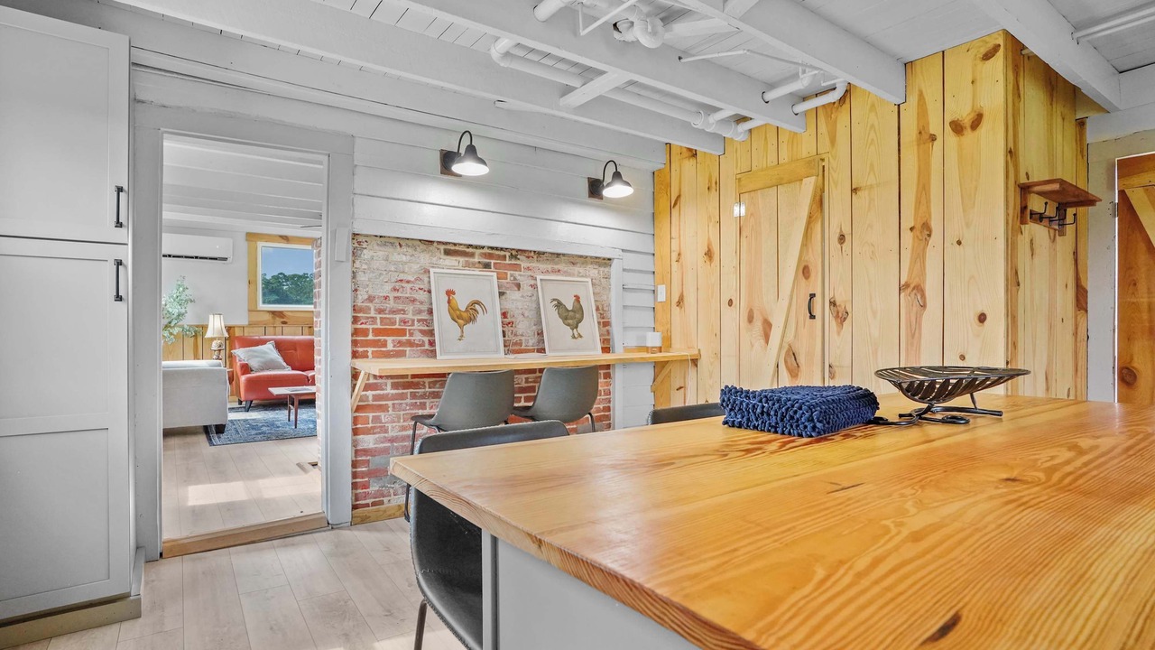 Photo of Others in Locustville