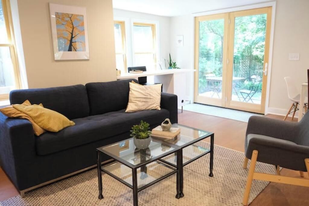 Photo of Livingroom in Takoma Park