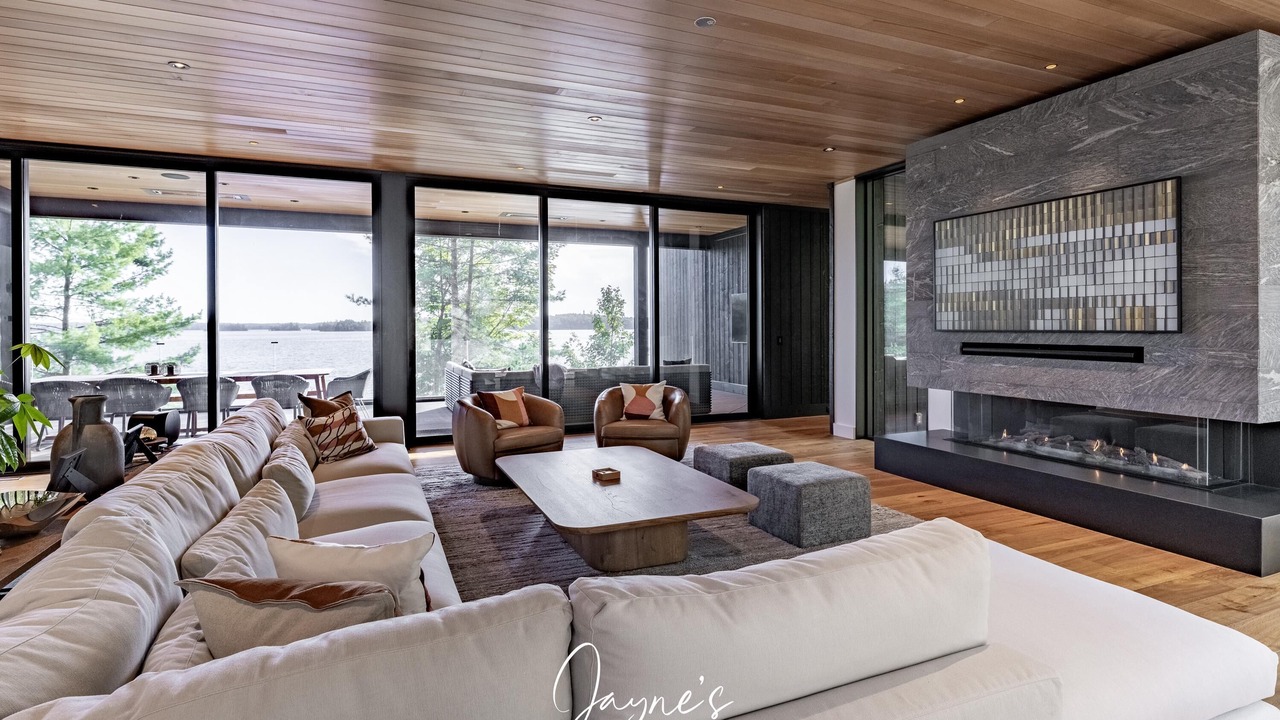 Photo of Bedroom in Muskoka Lakes