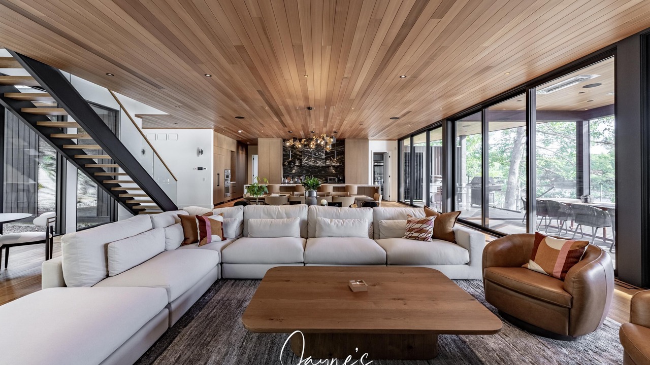 Photo of Bedroom in Muskoka Lakes