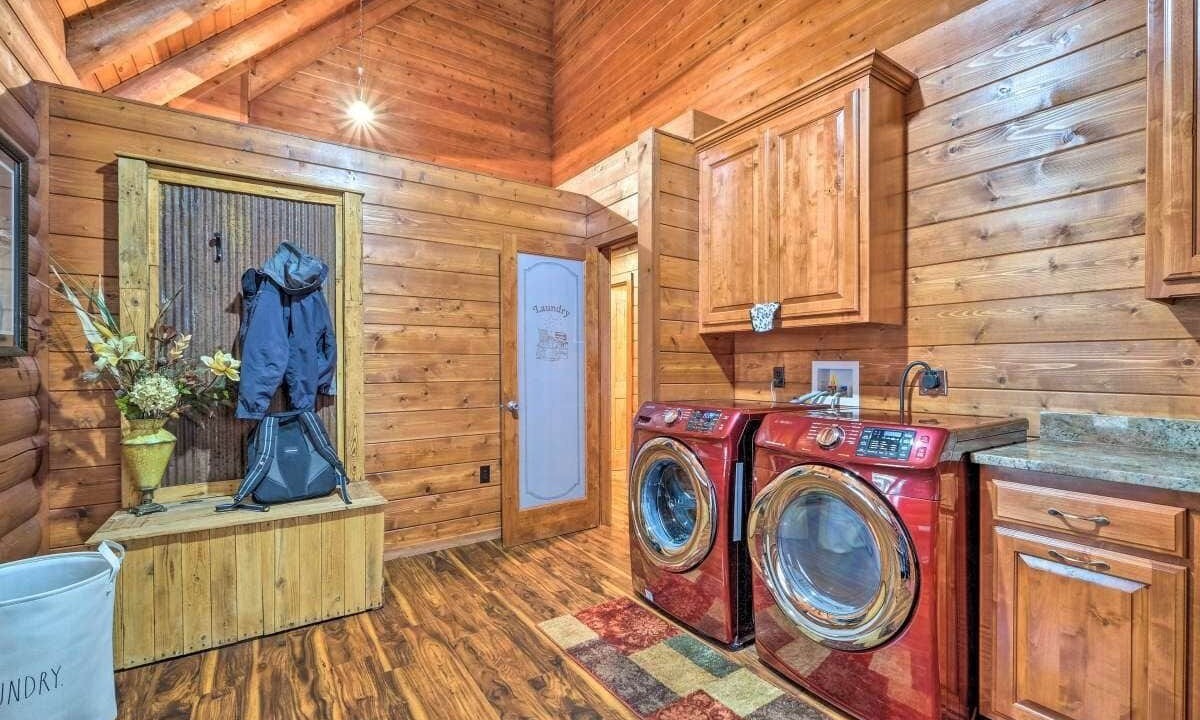 Photo of Bedroom in Sylvan Shores