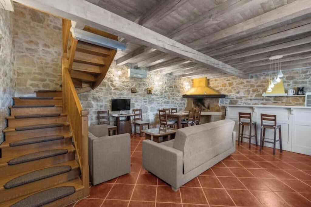Photo of Livingroom in Antonci
