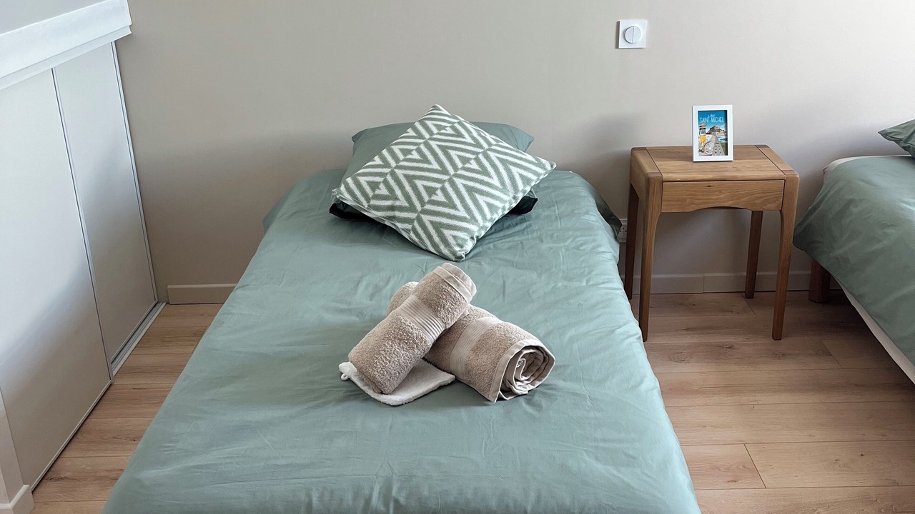 Photo of Bedroom in Pontorson