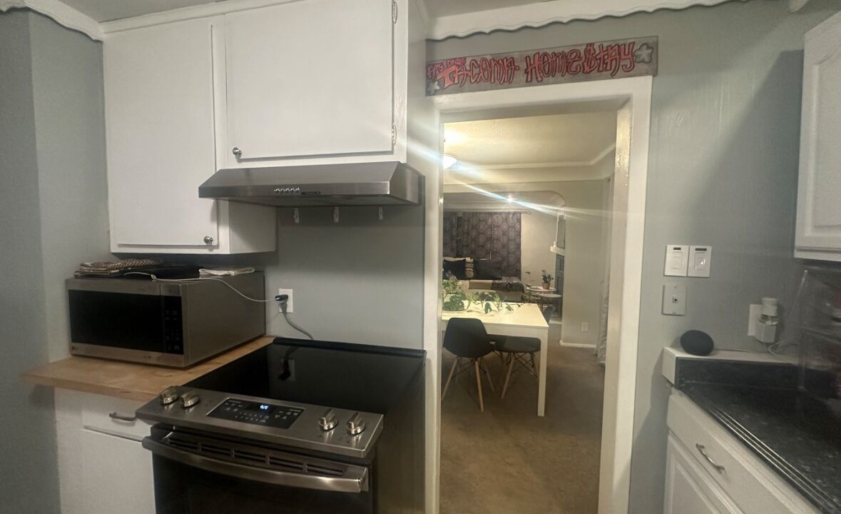 Photo of Kitchen in Central Tacoma