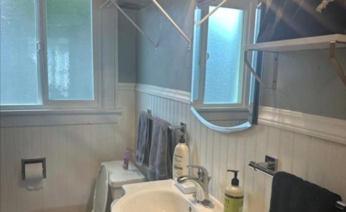 Photo of Bathroom in Central Tacoma
