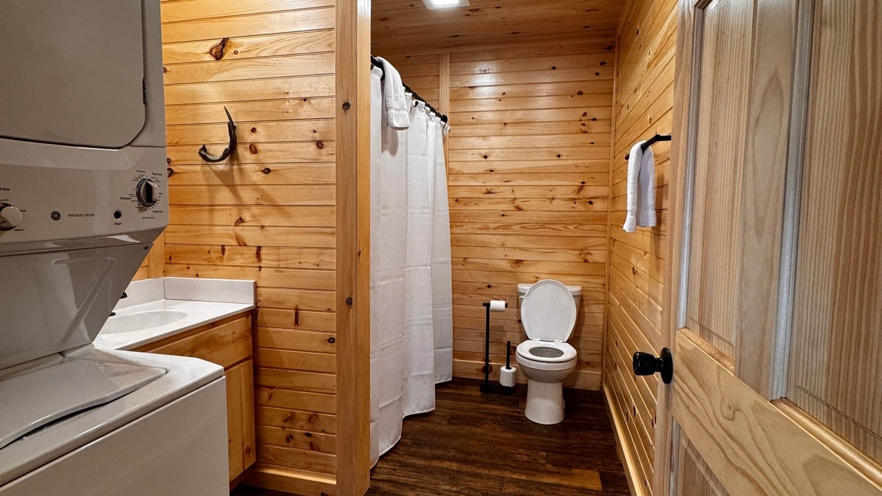 Photo of Bathroom in Town of Webb