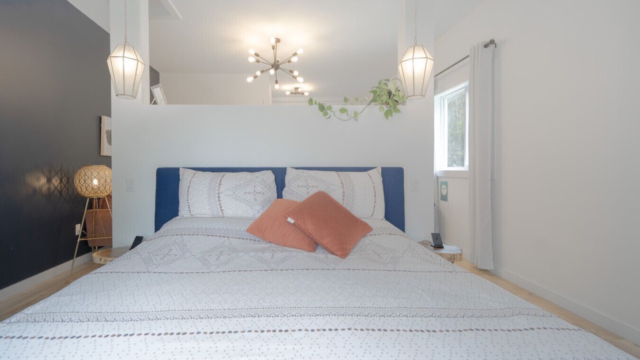 Photo of Bedroom in Erbs Cove