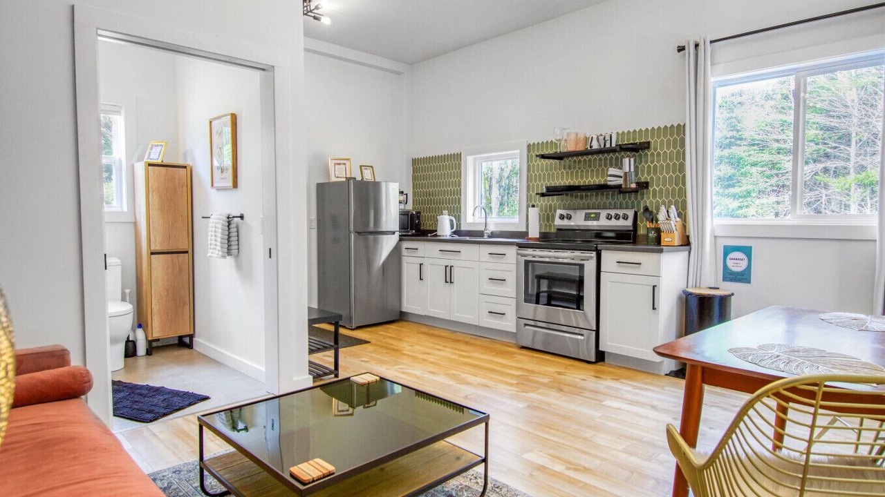 Photo of Livingroom in Erbs Cove