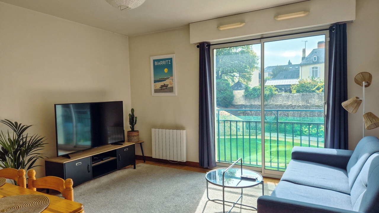 Photo of Livingroom in Laval