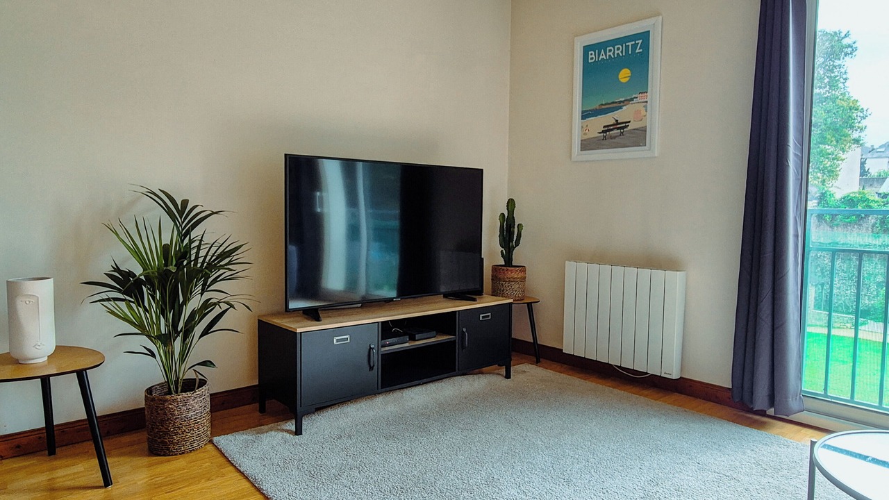 Photo of Livingroom in Laval