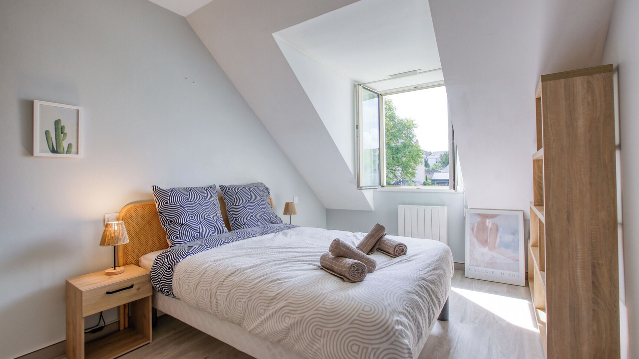 Photo of Bedroom in Laval