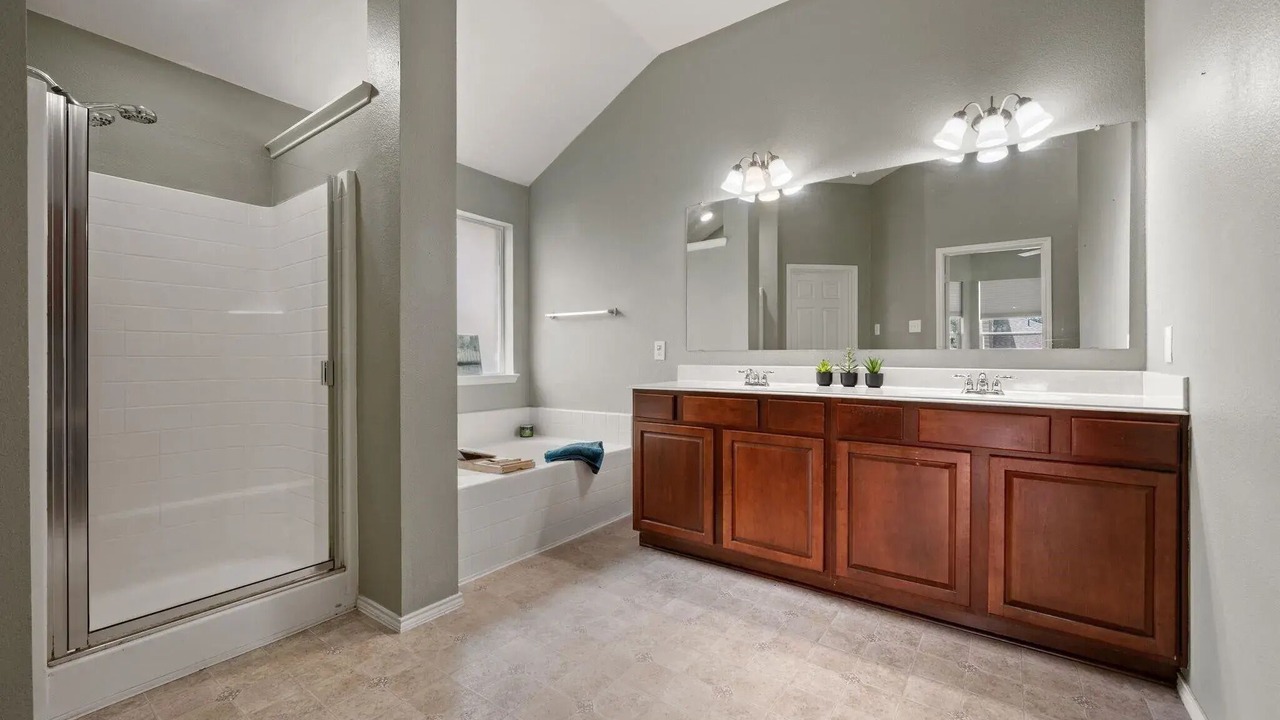 Photo of Bathroom in Tarrant County