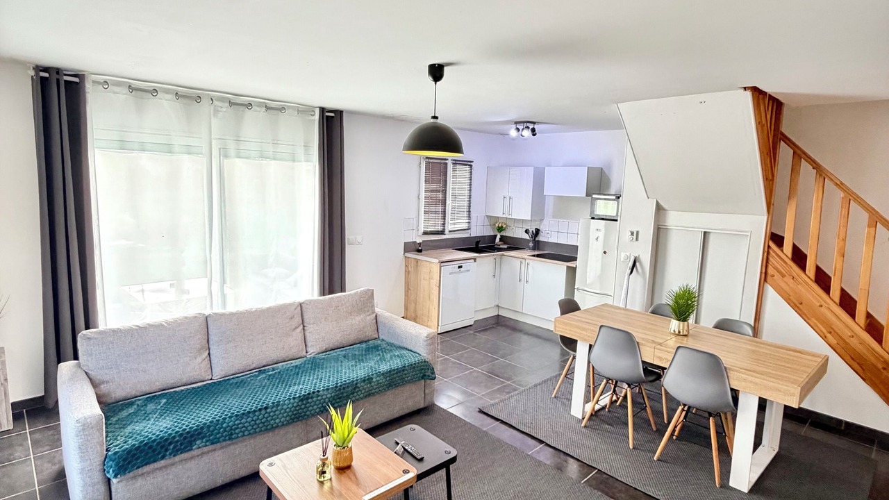 Photo of Livingroom in Ambares-et-Lagrave