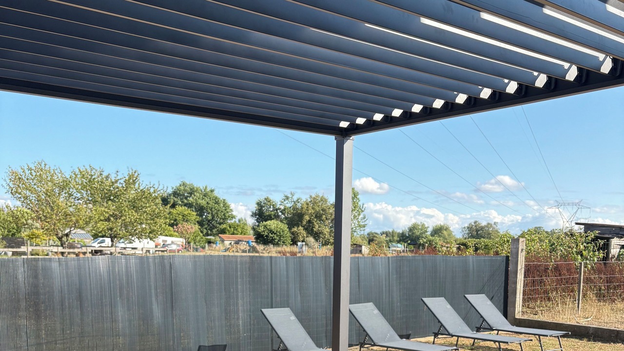 Photo of Patio Balcony in Ambares-et-Lagrave