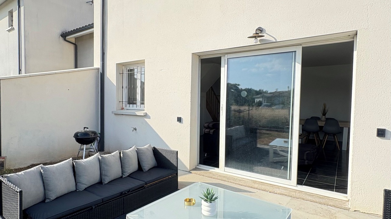 Photo of Outdoor in Ambares-et-Lagrave