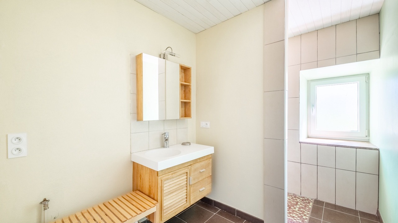 Photo of Bathroom in La Latette