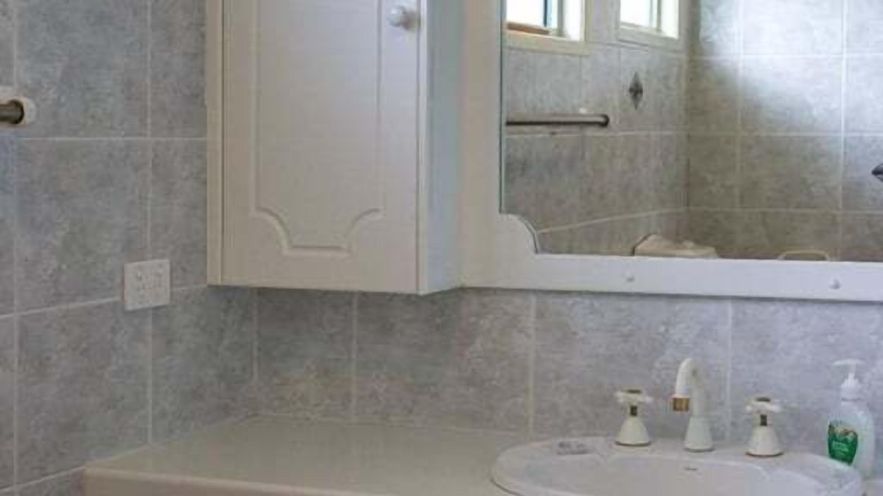 Photo of Bathroom in Tin Can Bay