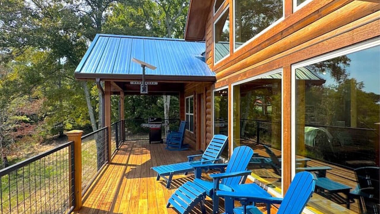 Photo of Patio Balcony in Sylvan Shores