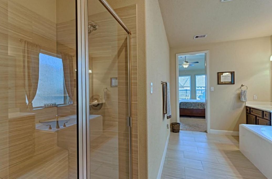 Photo of Bathroom in Atascocita