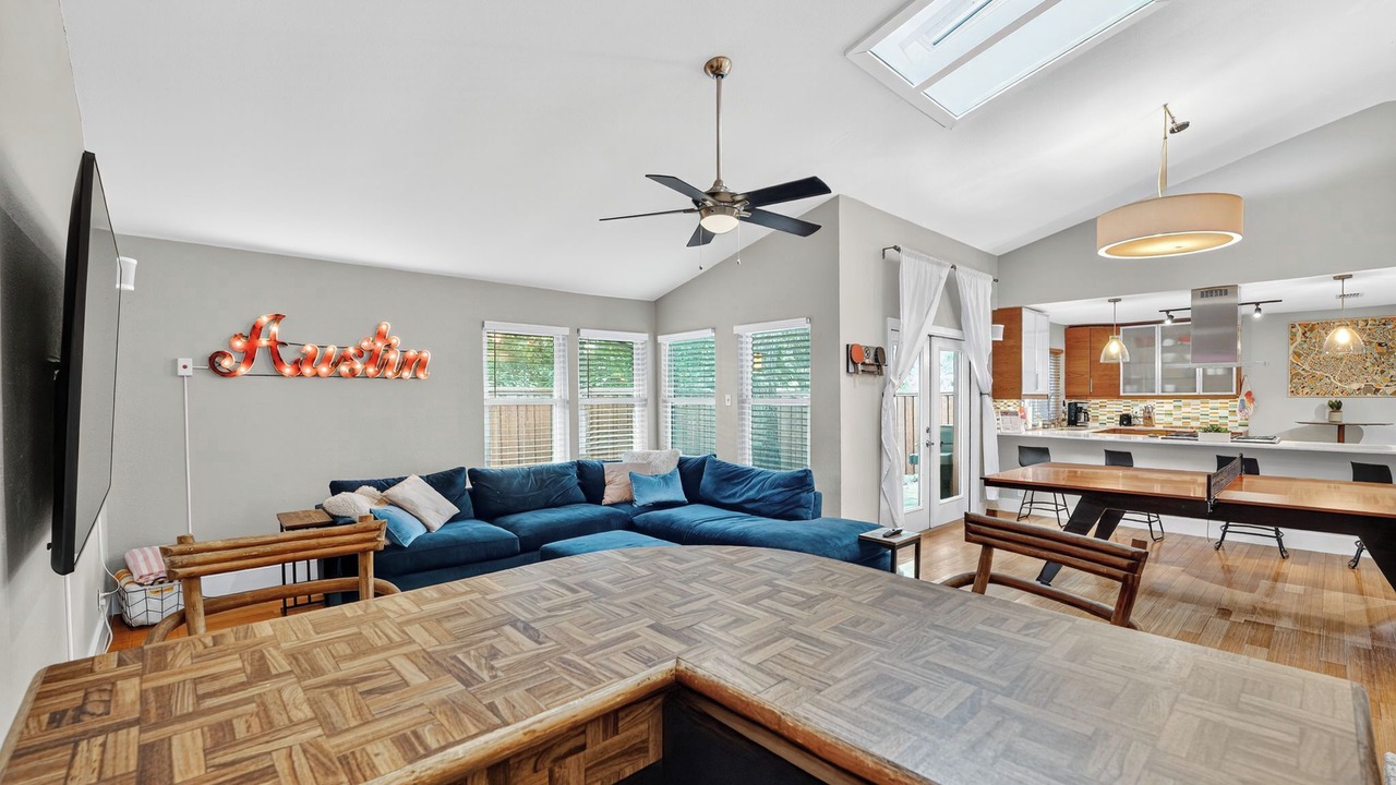 Photo of Bedroom in North Austin Civic Association