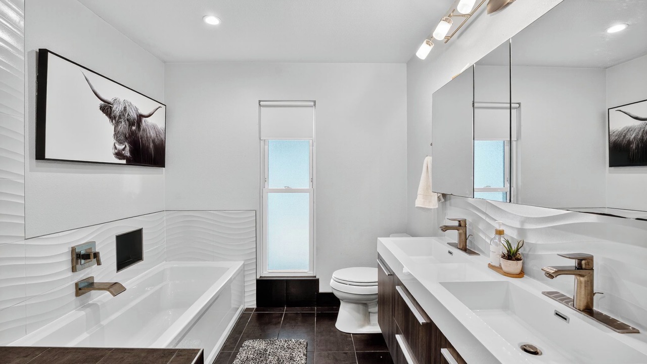 Photo of Bathroom in North Austin Civic Association