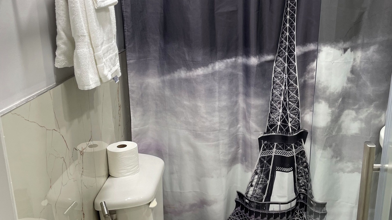 Photo of Bathroom in Pincourt