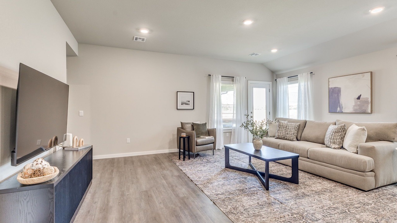Photo of Livingroom in Broken Arrow