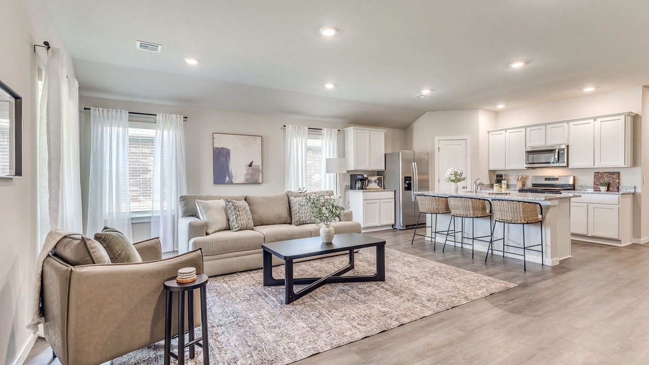 Photo of Livingroom in Broken Arrow