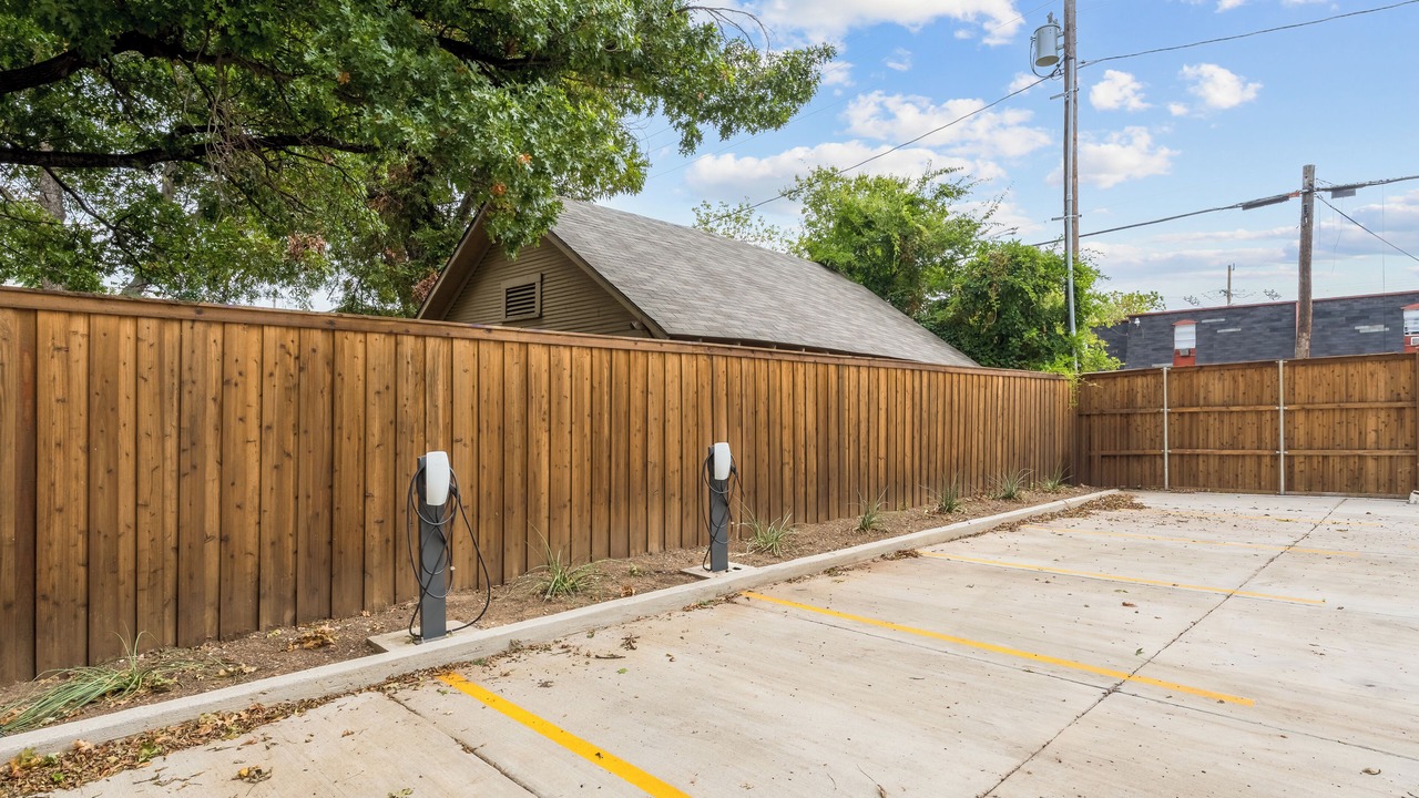 Photo of Outdoor in Oak Cliff