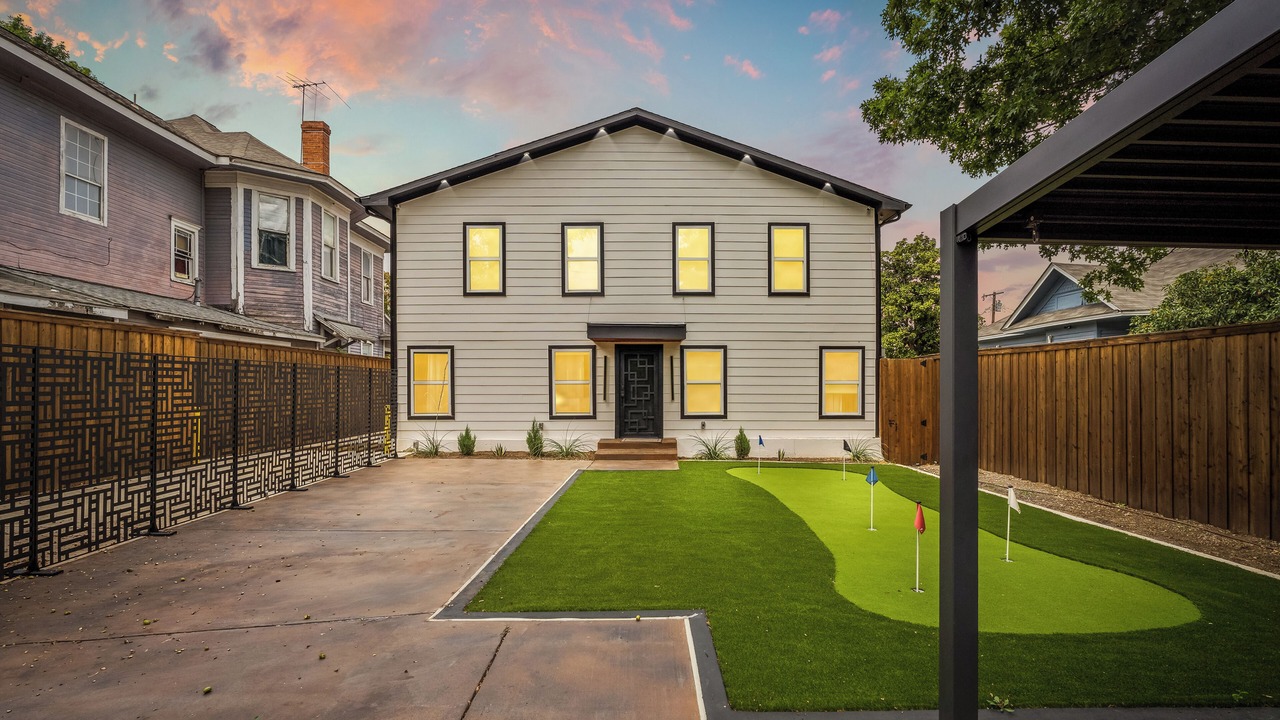 Photo of Outdoor in Oak Cliff