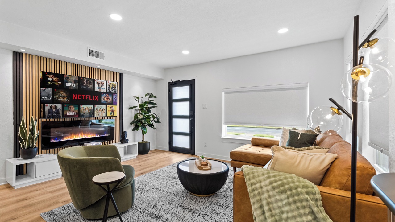 Photo of Livingroom in Oak Cliff