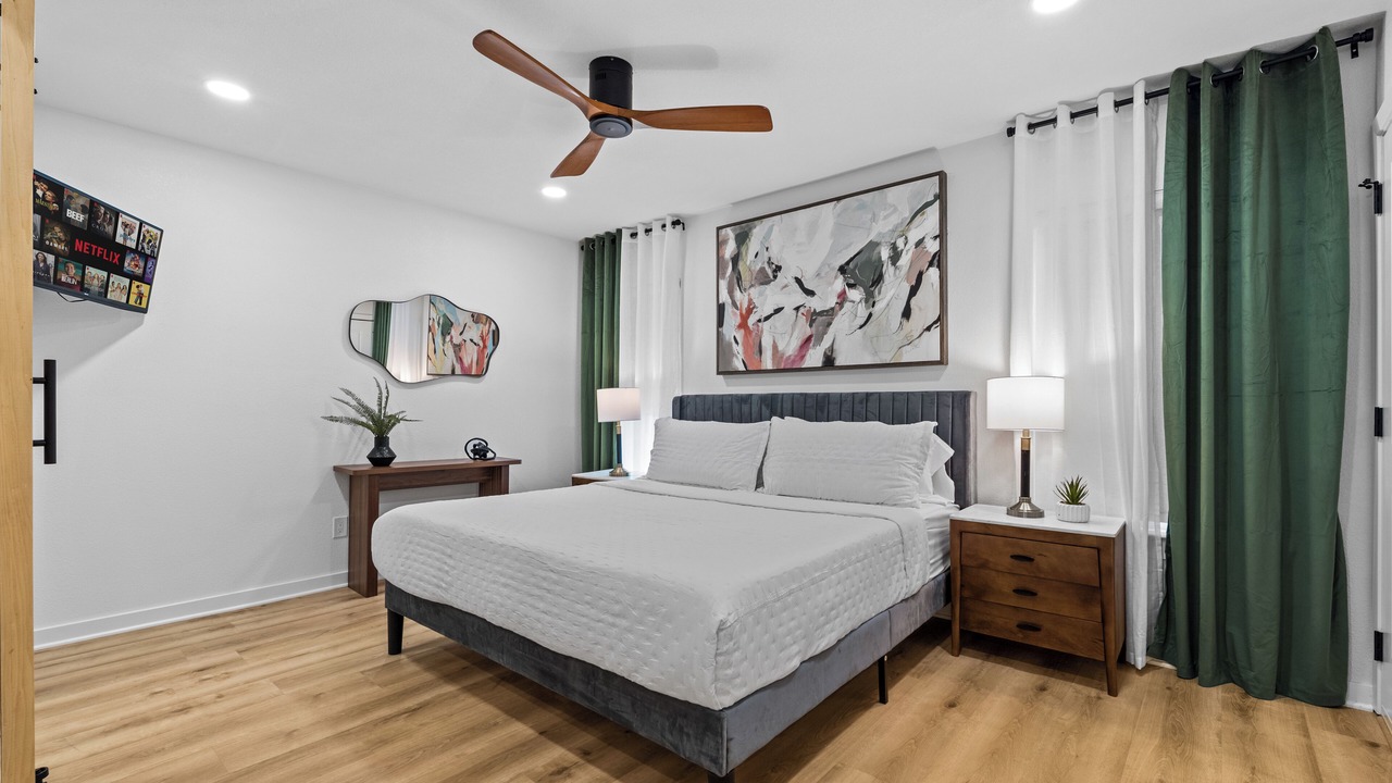 Photo of Bedroom in Oak Cliff