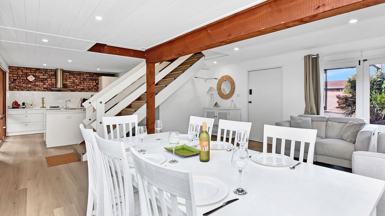 Photo of Others in Caves Beach