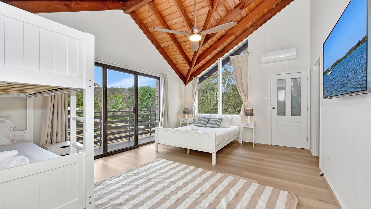 Photo of Others in Caves Beach