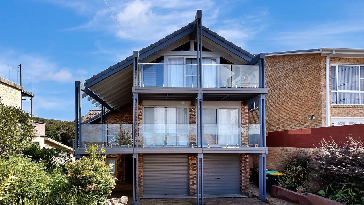 Photo of Outdoor in Caves Beach