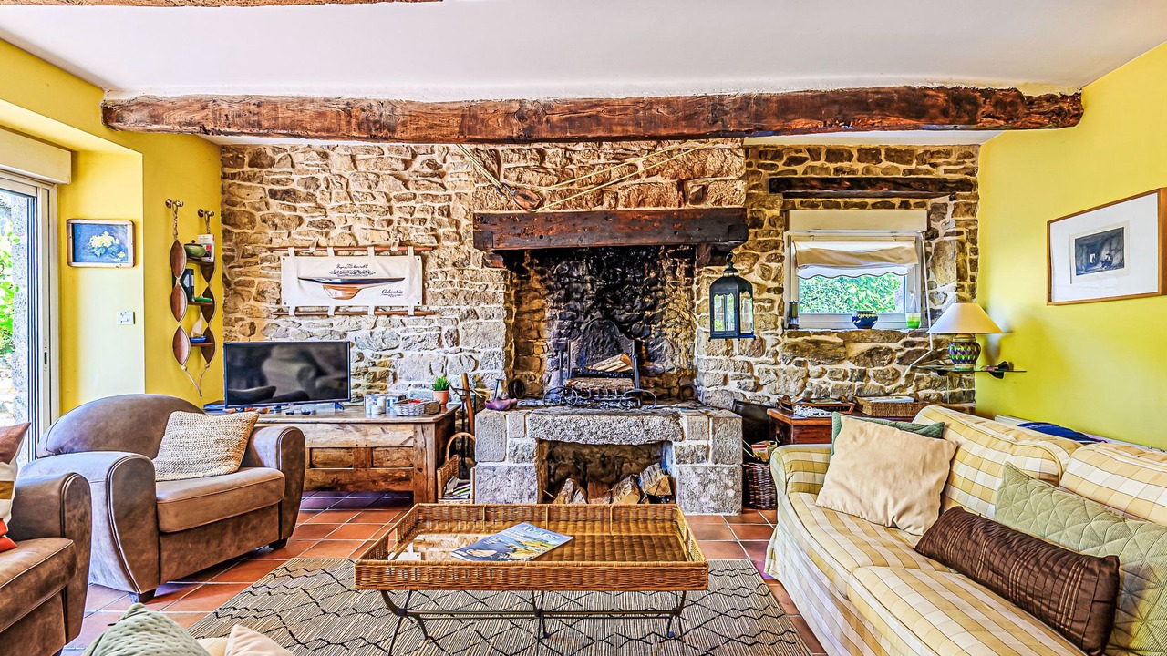 Photo of Livingroom in Plougoumelen