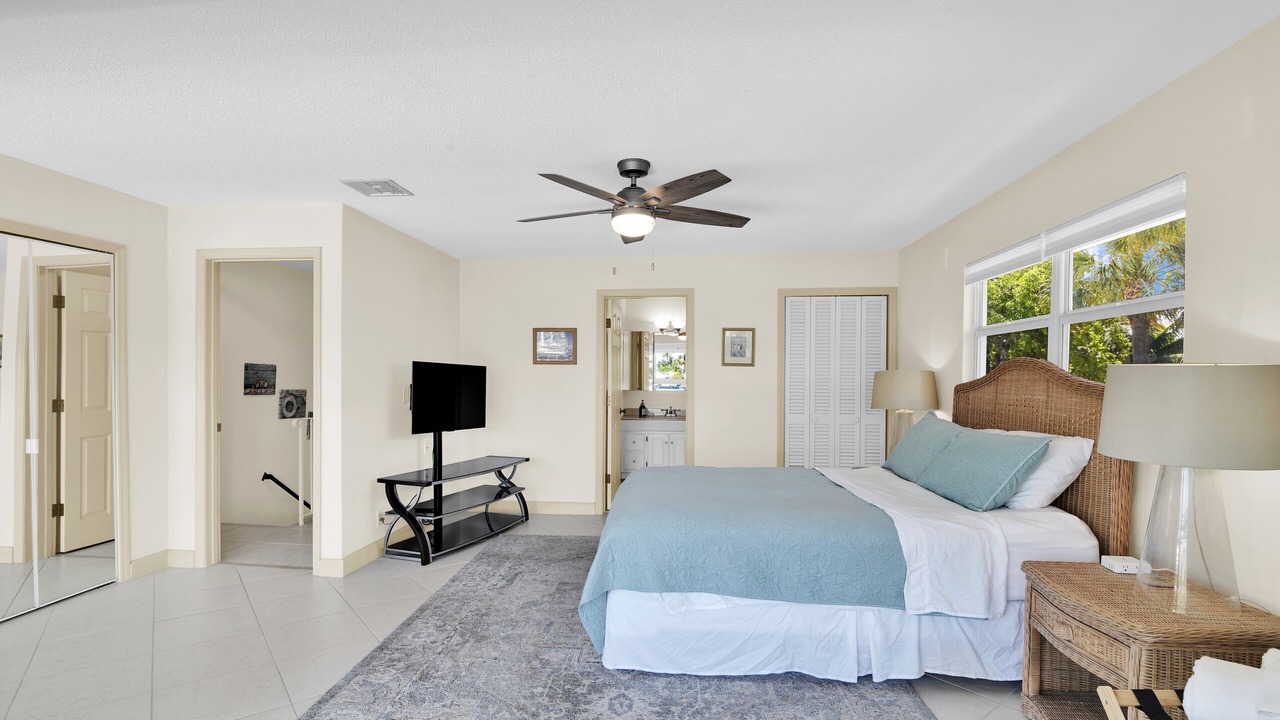 Photo of Bedroom in Highland Beach