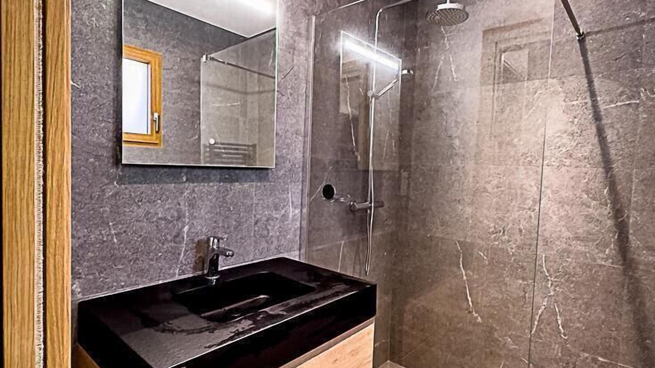 Photo of Bathroom in Cazeaux-de-Larboust