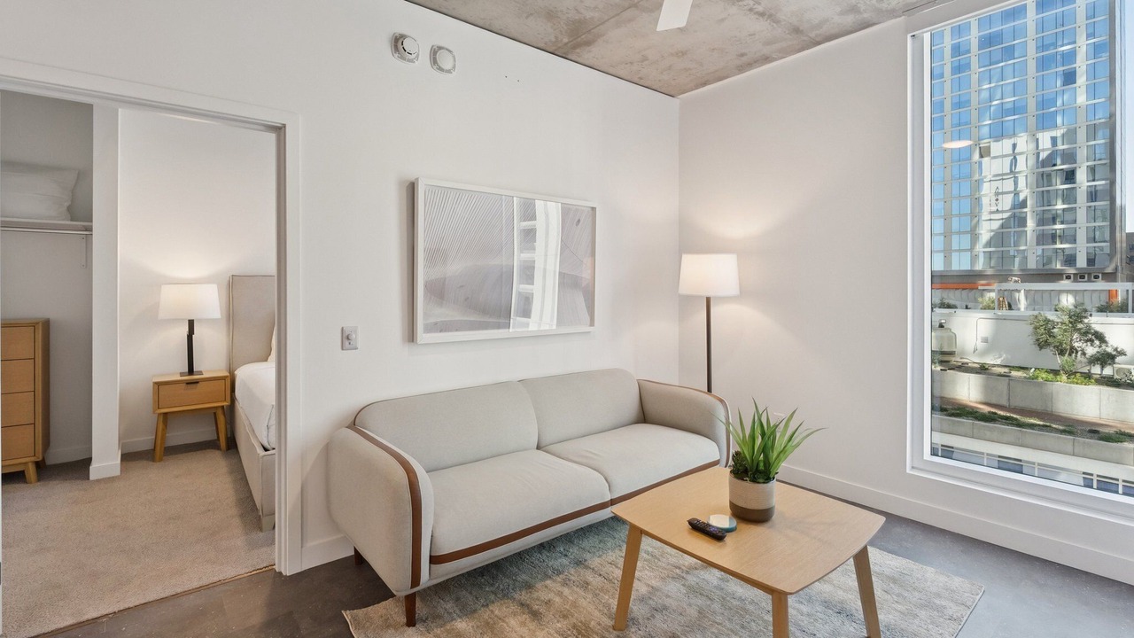 Photo of Livingroom in Downtown Phoenix