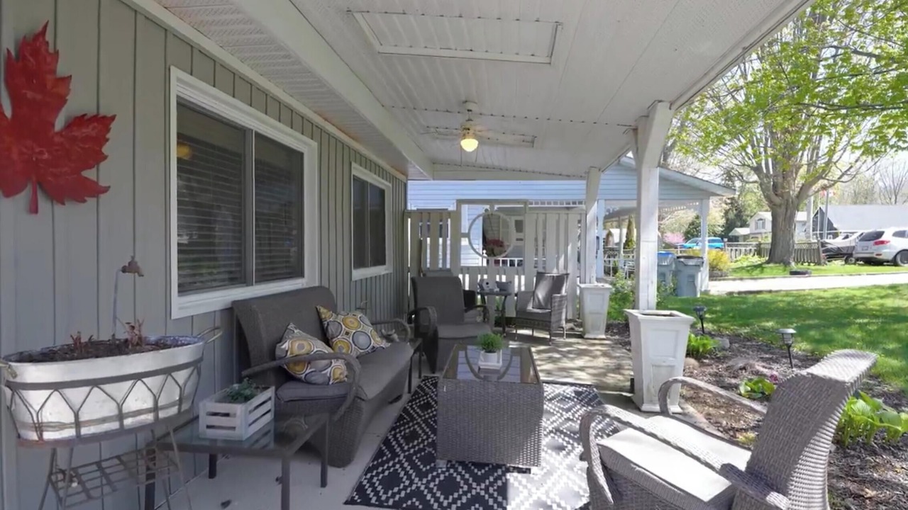Photo of Patio Balcony in Lambton Shores