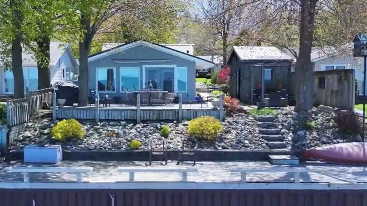 Photo of Patio Balcony in Lambton Shores