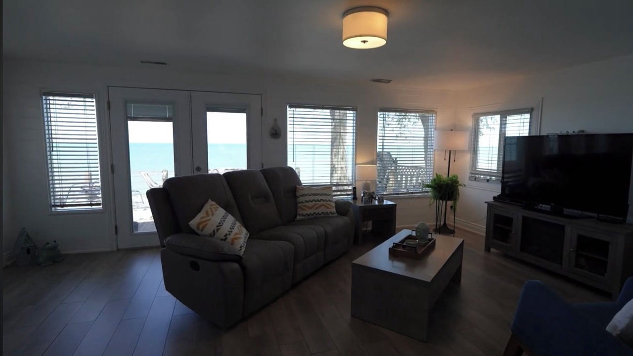 Photo of Livingroom in Lambton Shores