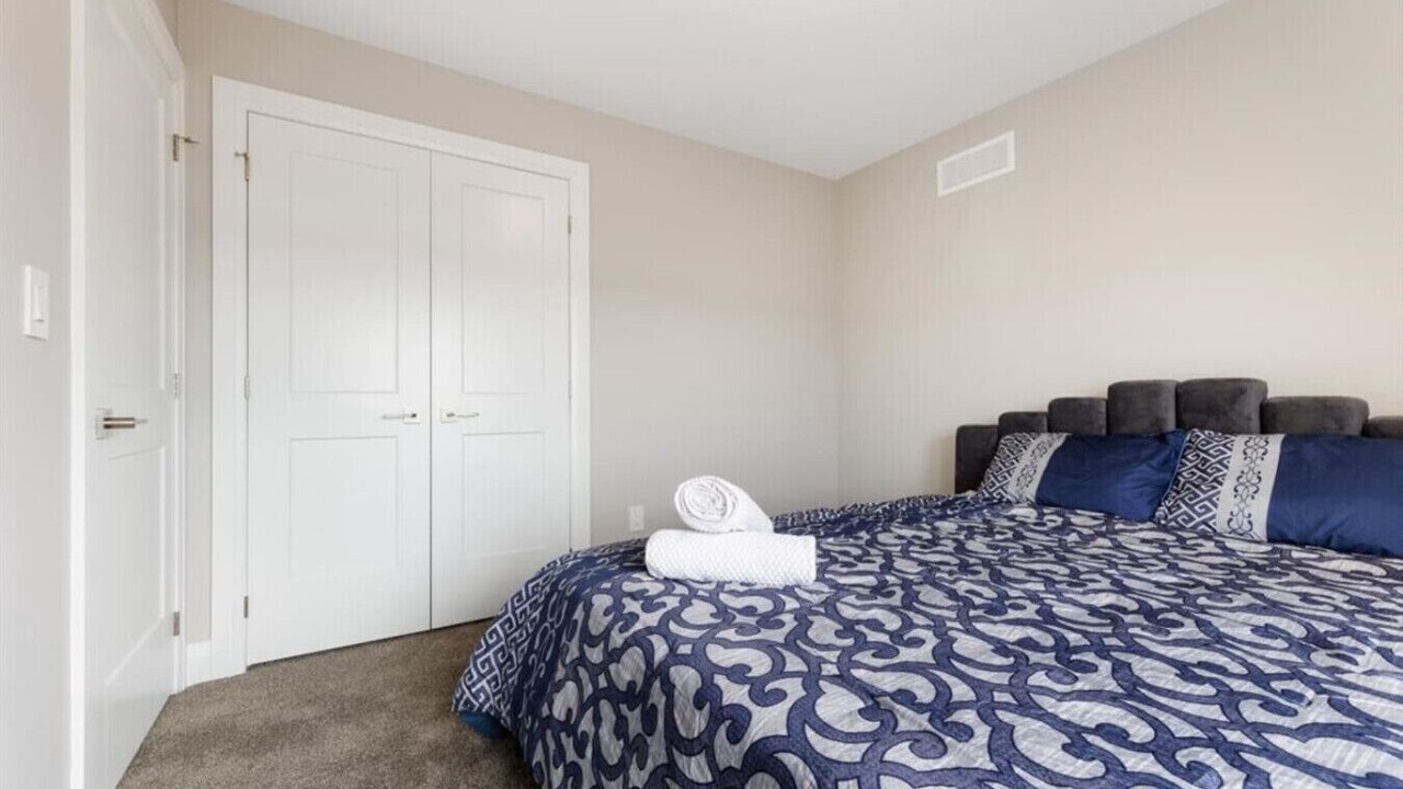 Photo of Bedroom in Colborne