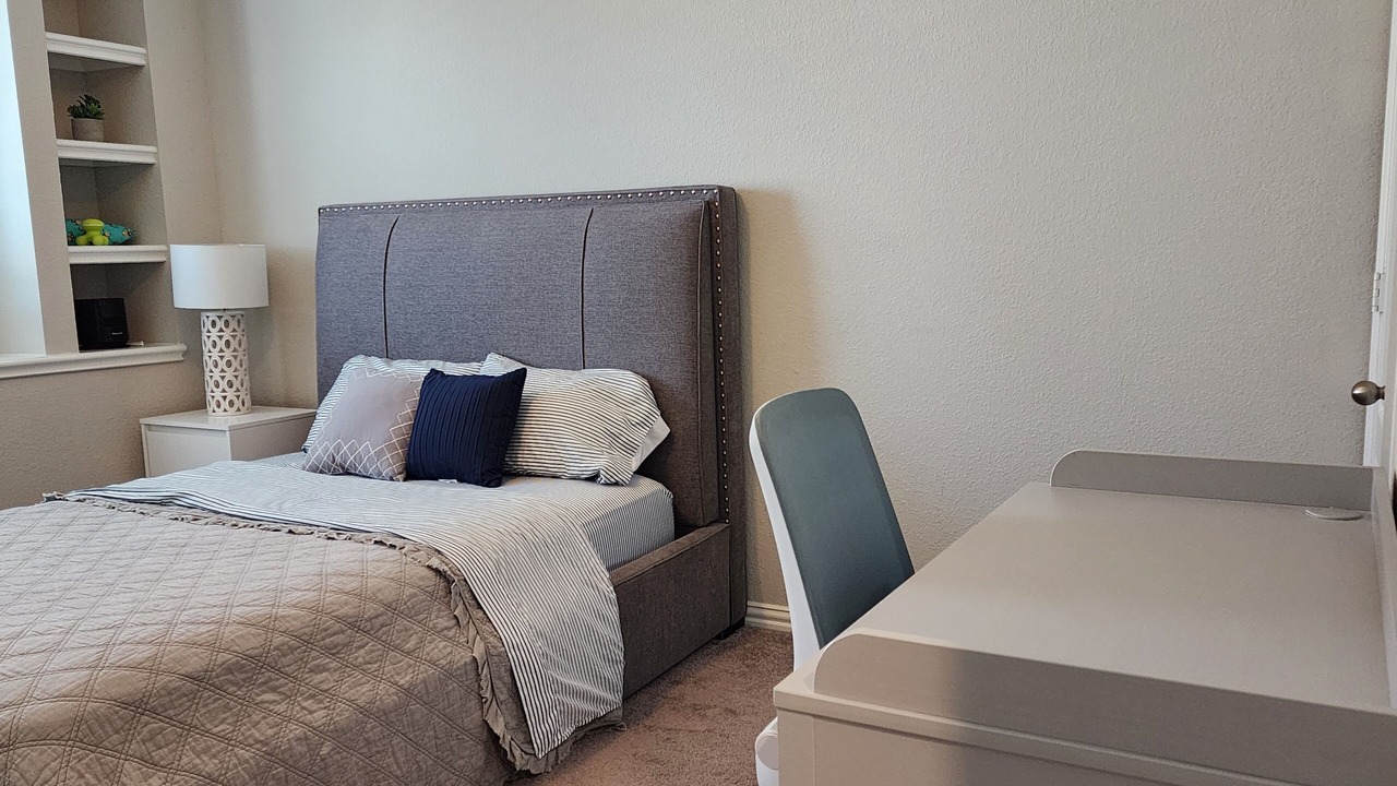 Photo of Bedroom in Weston