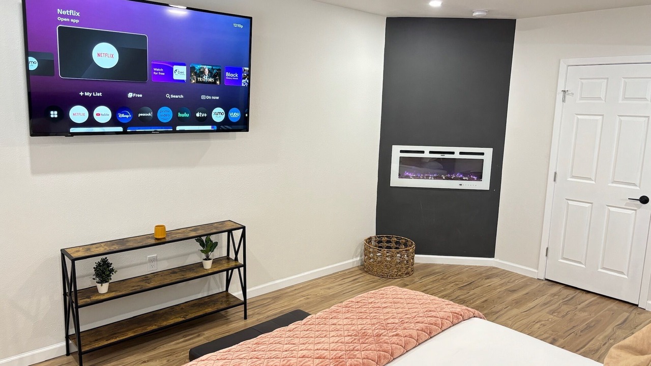 Photo of Bedroom in Garland
