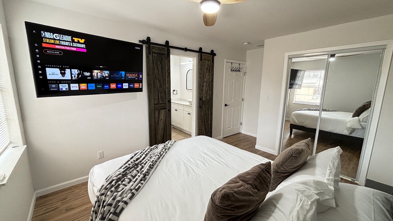 Photo of Bedroom in Garland