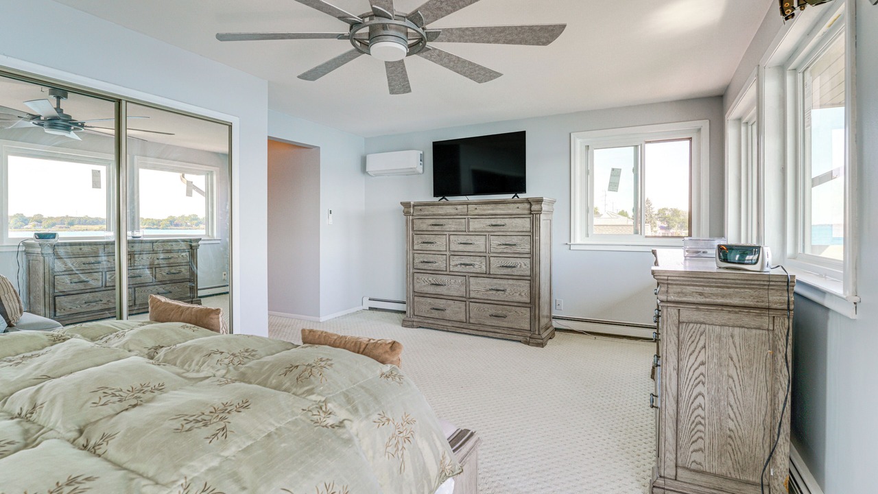 Photo of Bedroom in St. Clair