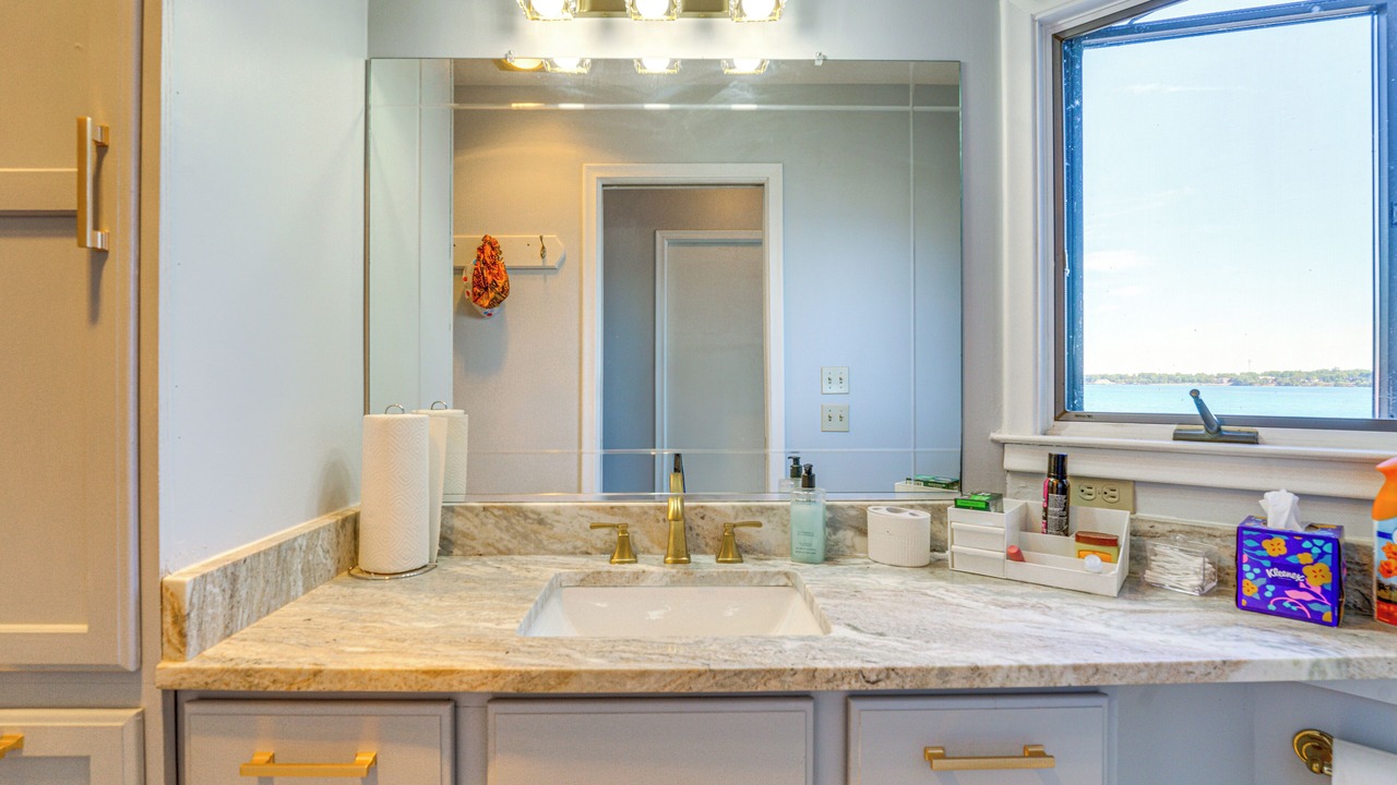 Photo of Bathroom in St. Clair